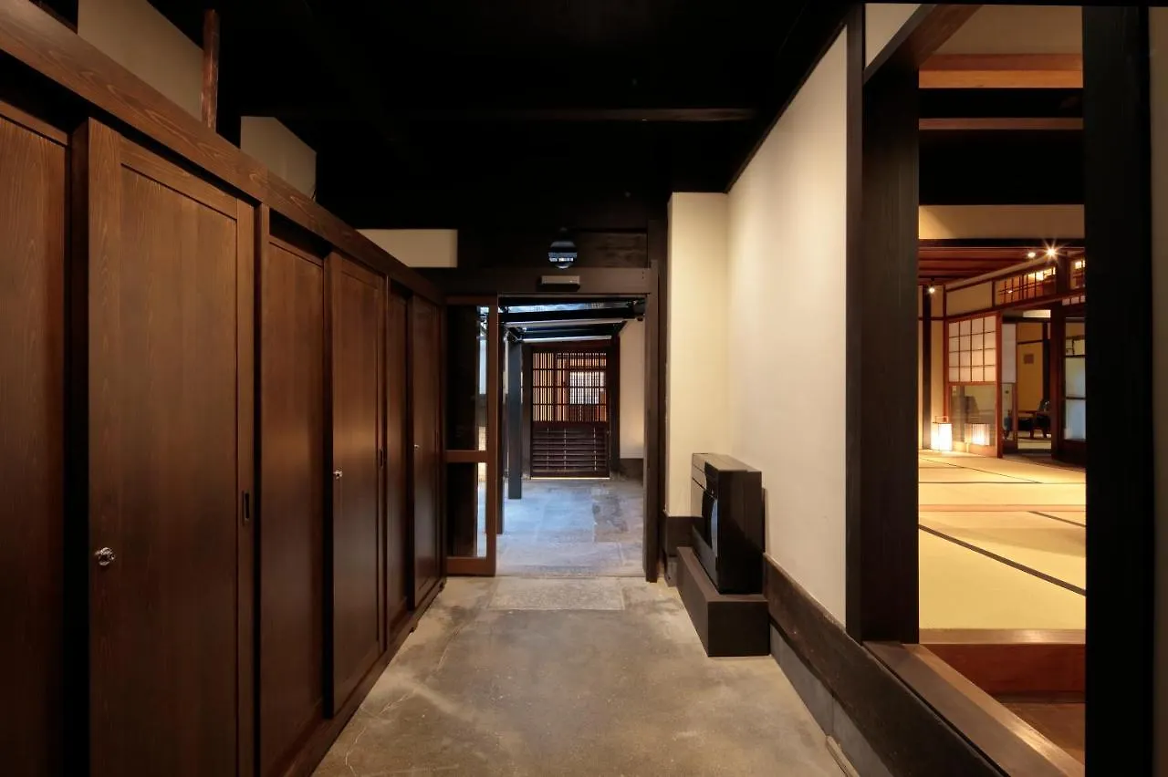 京都乌丸六角光芒酒店 酒店