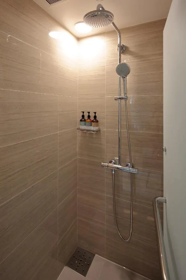 Candeo Hotels Kyoto Karasuma Rokkaku 4*,  Giappone