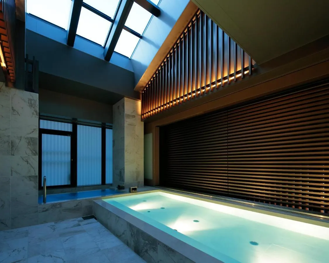 Candeo Hotels Kyoto Karasuma Rokkaku 4*,  Giappone